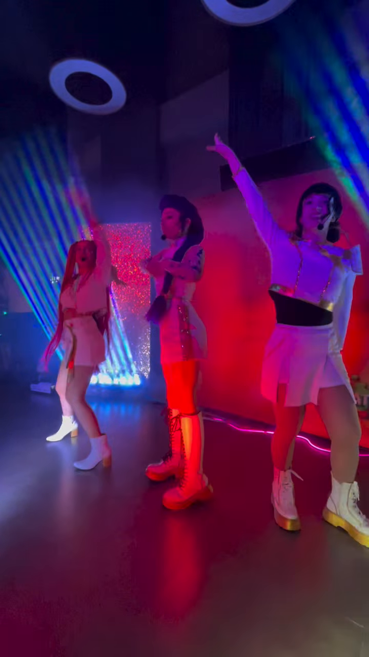 Las tres Guerreras de Animate Kids en escena